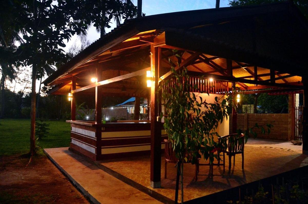 Amigos Bungalows Gili Meno Luaran gambar